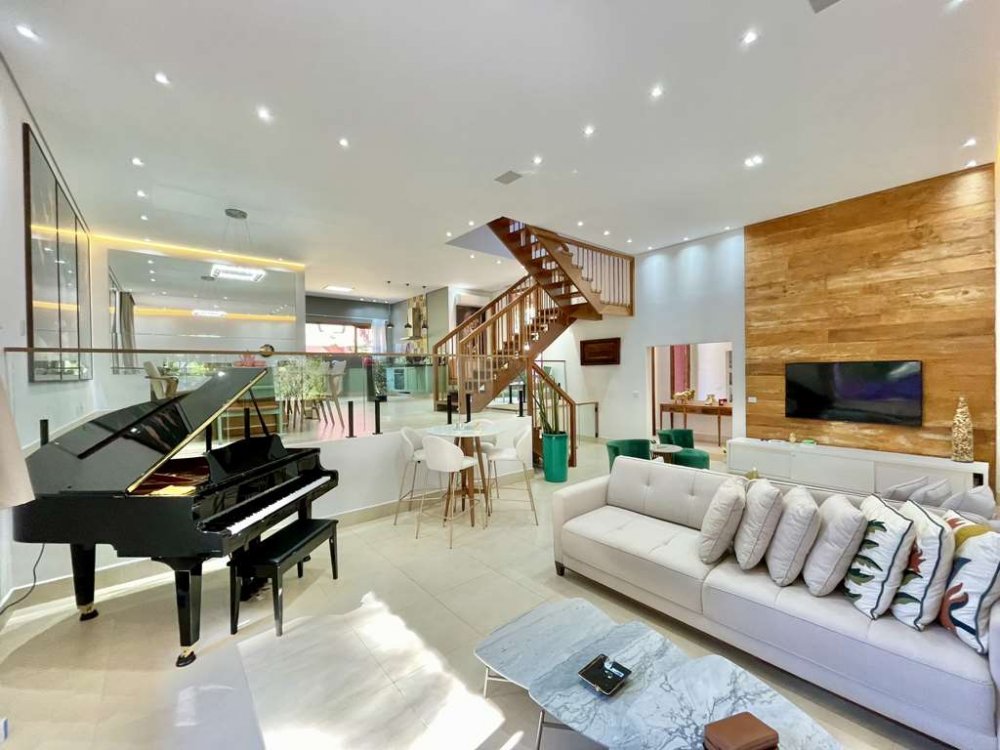 Casa em Condomínio - Venda - Granja Viana - Carapicuíba - SP