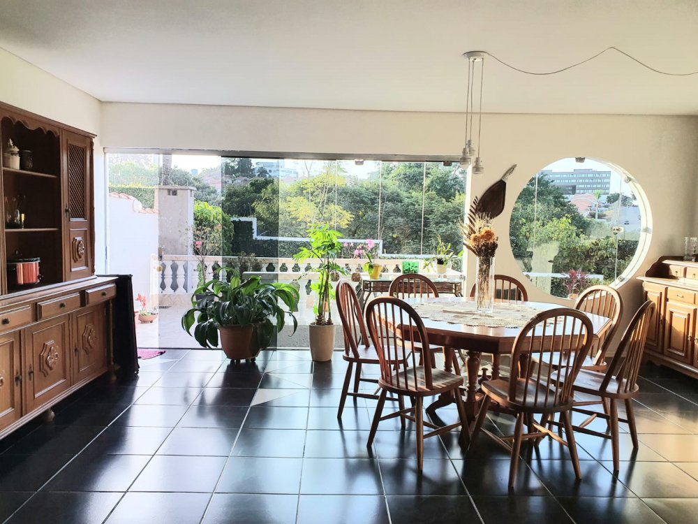 Casa em Condomínio - Aluguel - Granja Viana - Cotia - SP