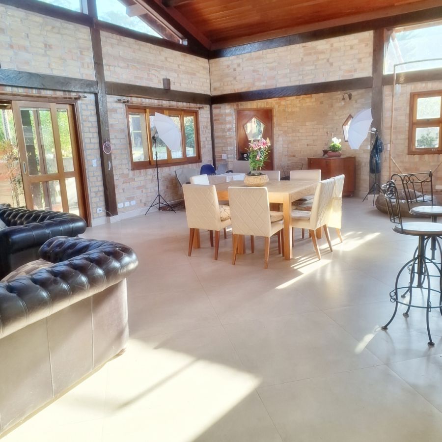 Casa em Condom�nio - Venda - Granja Viana - Carapicu�ba - SP