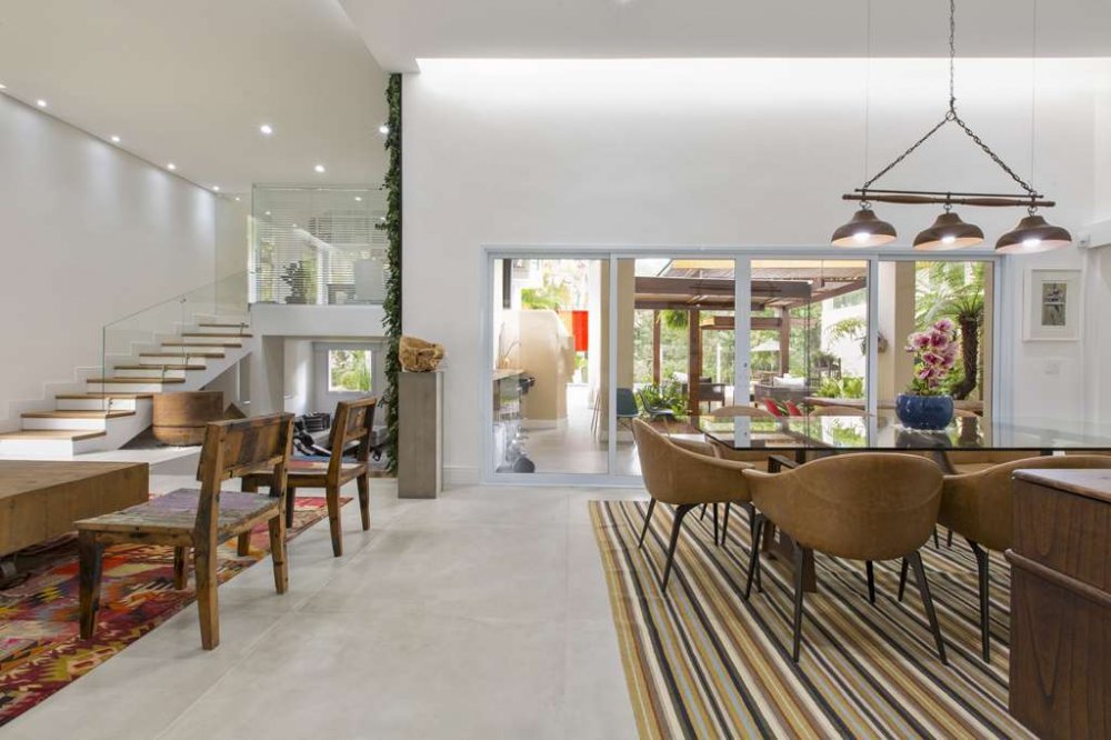 Casa em Condomínio - Venda - Granja Viana - Cotia - SP