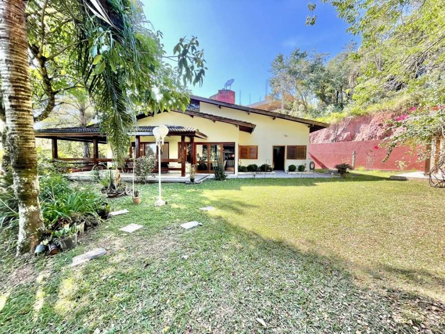Casa em Condomínio - Venda - Granja Viana - Carapicuíba - SP