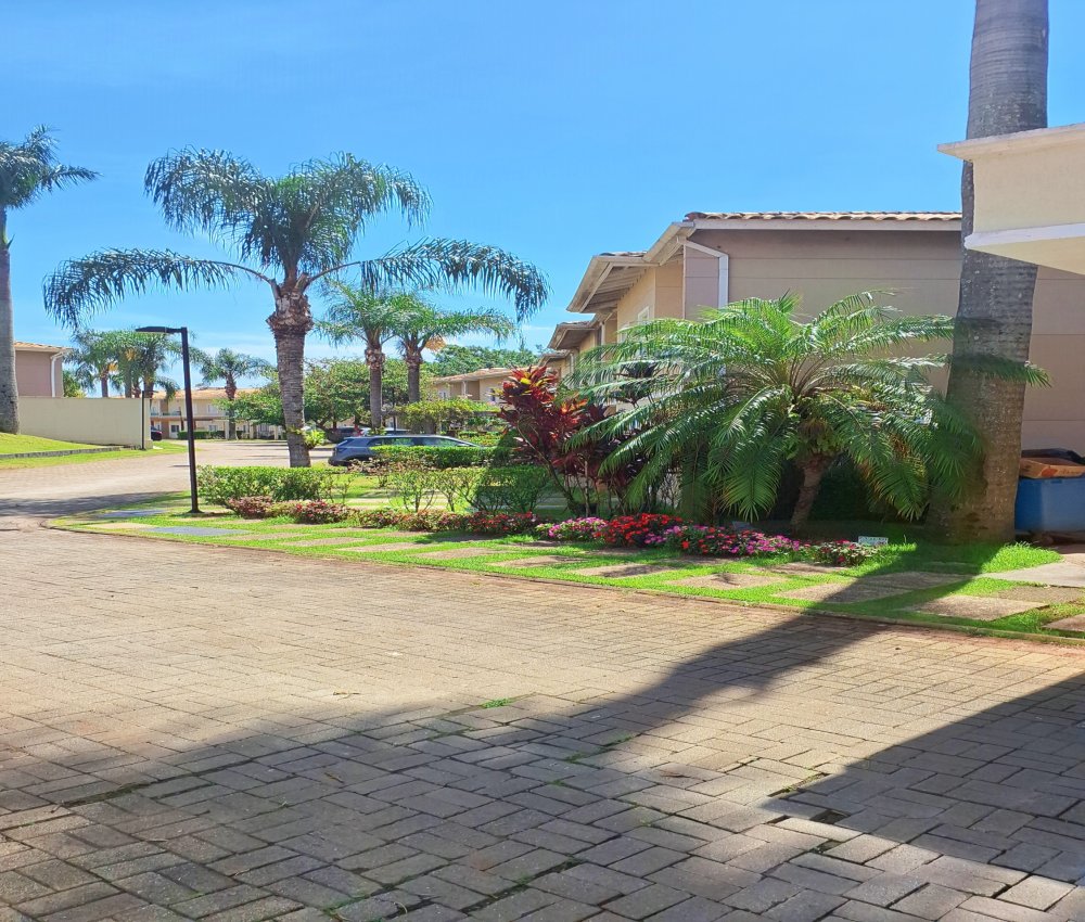 Casa em Condomínio - Venda - Granja Viana - Cotia - SP