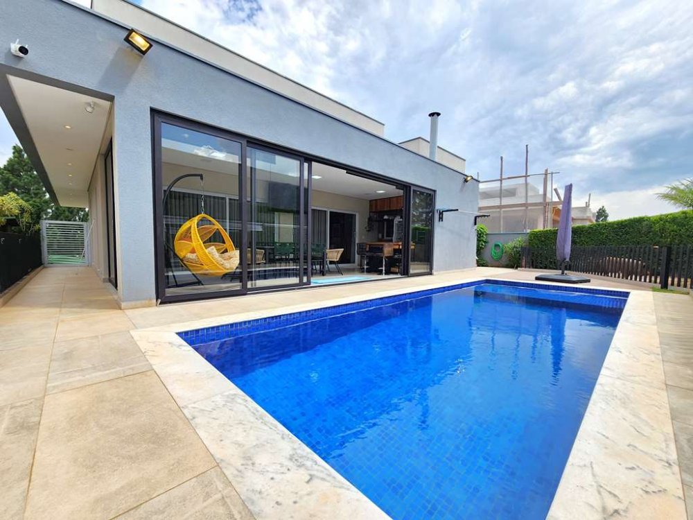 Casa Alto Padrão - Venda - Granja Viana - Carapicuíba - SP