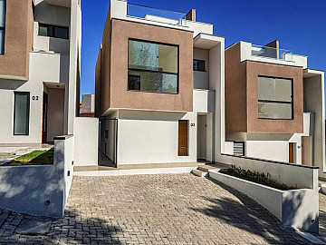 Casa Granja Viana com Rooftop